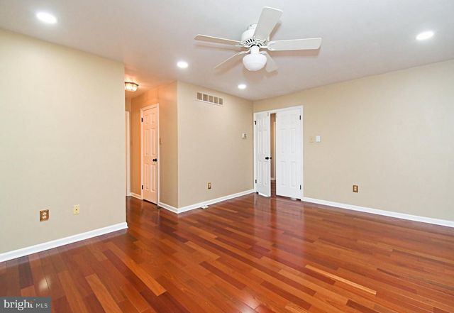 6 KANON CT, Newtown, PA 18940