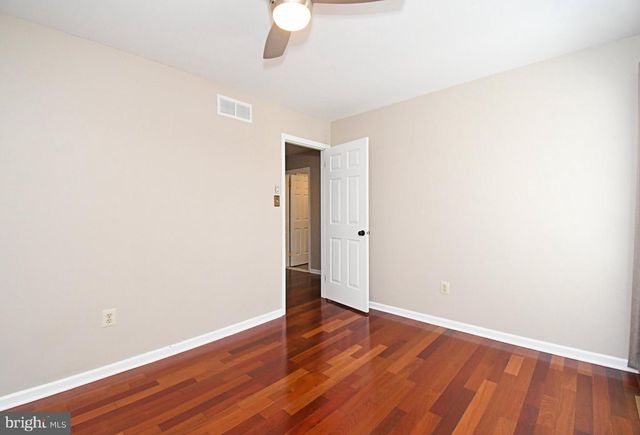 6 KANON CT, Newtown, PA 18940
