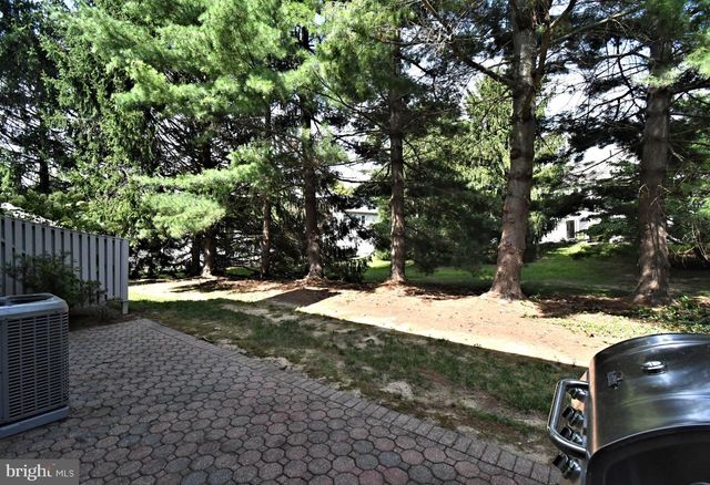 6 KANON CT, Newtown, PA 18940