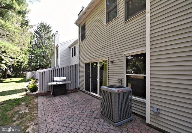 6 KANON CT, Newtown, PA 18940
