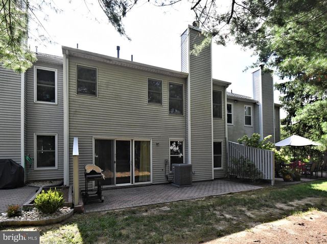 6 KANON CT, Newtown, PA 18940