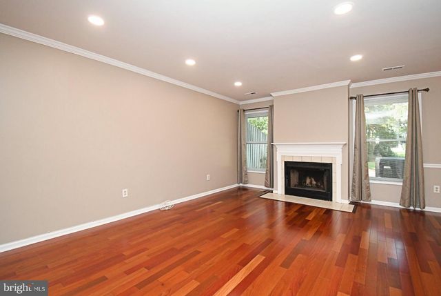 6 KANON CT, Newtown, PA 18940