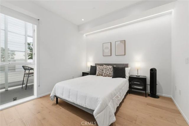 1030 N Kings Road 405, West Hollywood, CA 90069