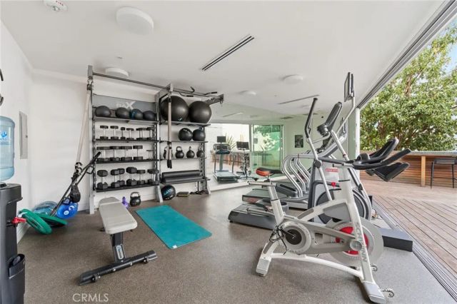 1030 N Kings Road 405, West Hollywood, CA 90069