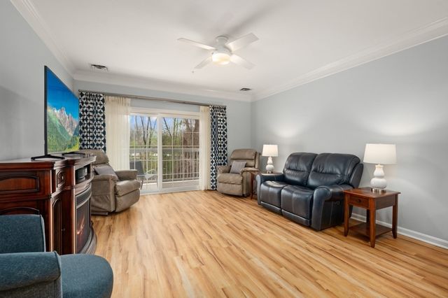 57 Augustus Court 1010, Reading, MA 01867