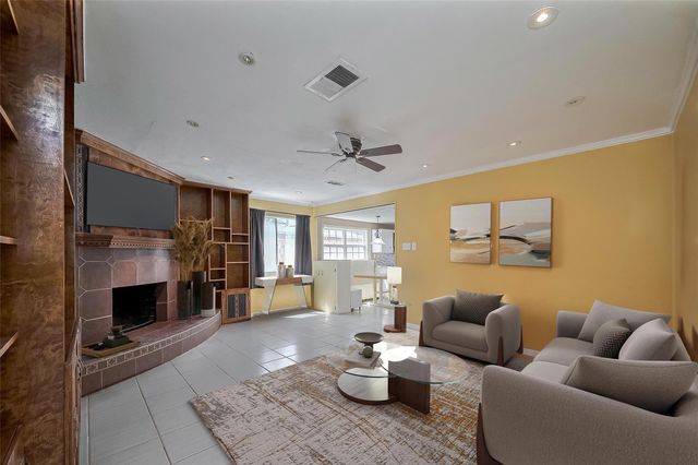 12346 Gainsborough Drive, Houston, TX 77031