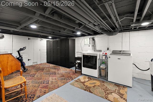 516 Woodcrest Drive, Royal Oak, MI 48067