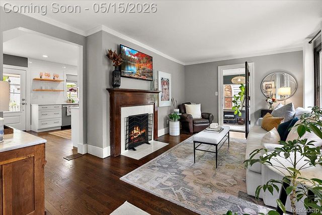 516 Woodcrest Drive, Royal Oak, MI 48067