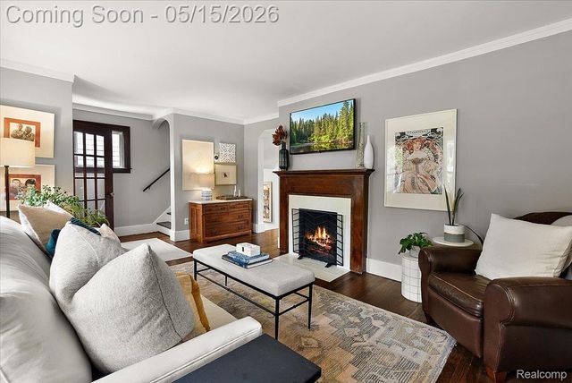 516 Woodcrest Drive, Royal Oak, MI 48067