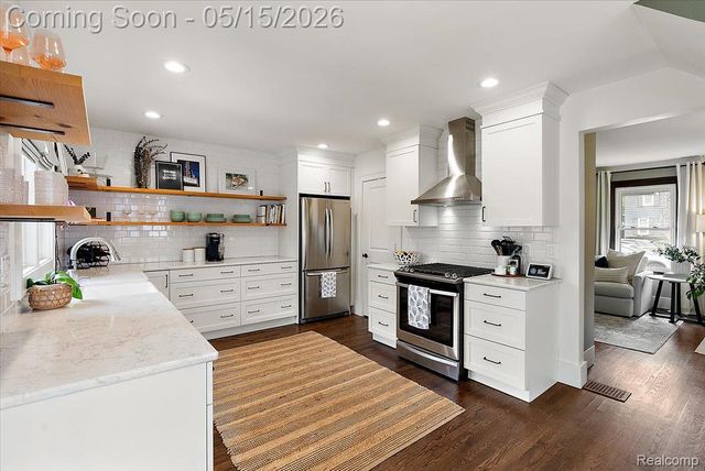 516 Woodcrest Drive, Royal Oak, MI 48067