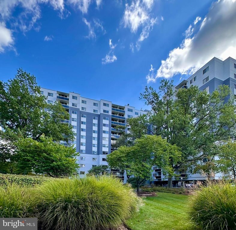 Image 1 of property listing at 7333 NEW HAMPSHIRE AVE #420W, Takoma Park, MD 20912