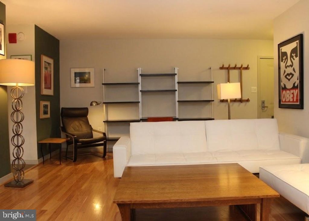 Image 7 of property listing at 7333 NEW HAMPSHIRE AVE #420W, Takoma Park, MD 20912