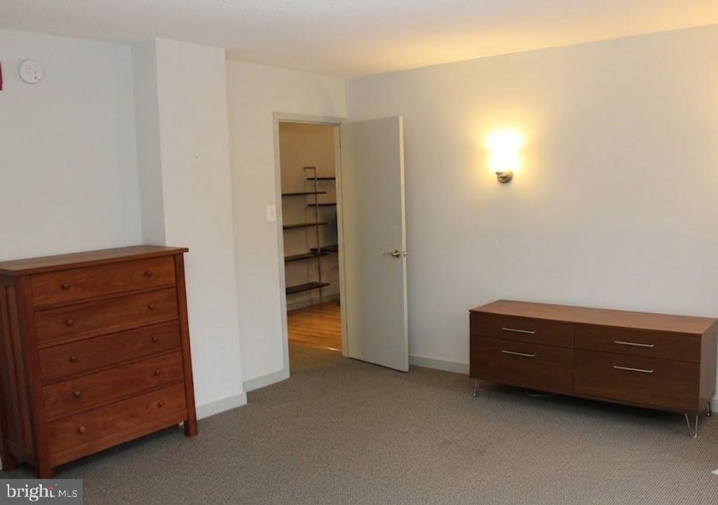 Image 9 of property listing at 7333 NEW HAMPSHIRE AVE #420W, Takoma Park, MD 20912