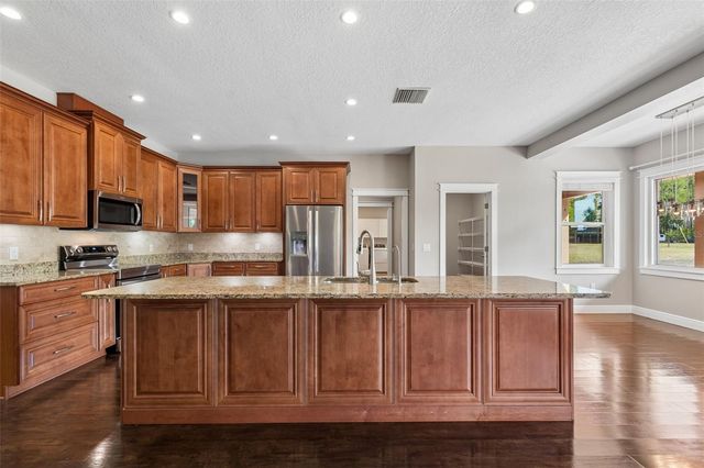 29913 DARBY ROAD, Dade City, FL 33525