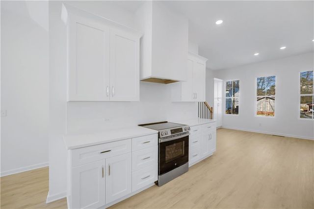 3213 McHenry Avenue, Scottdale, GA 30079