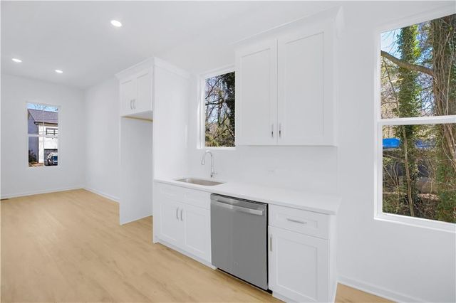 3213 McHenry Avenue, Scottdale, GA 30079