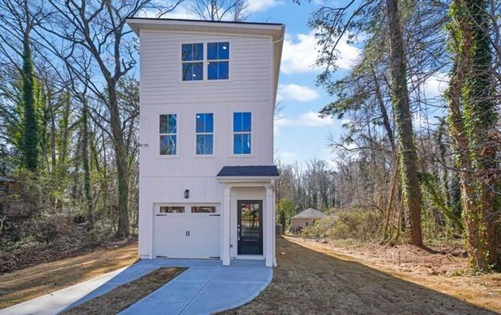 3213 McHenry Avenue, Scottdale, GA 30079