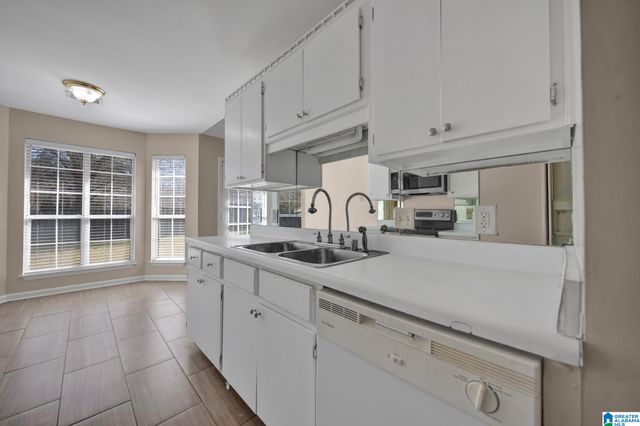 1721 BRADFORD LANE, Bessemer, AL 35022