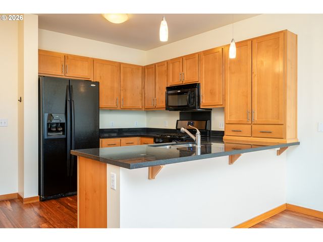 2335 Nw RALEIGH St A317, Portland, OR 97210