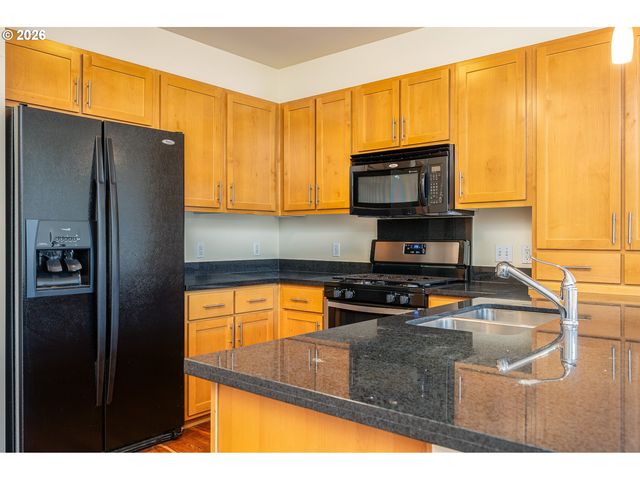 2335 Nw RALEIGH St A317, Portland, OR 97210