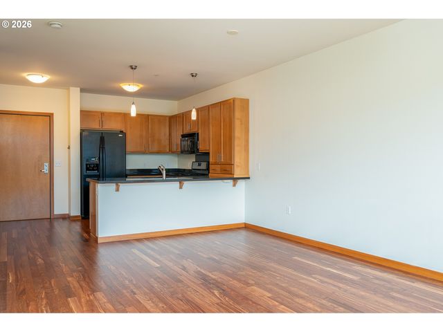 2335 Nw RALEIGH St A317, Portland, OR 97210