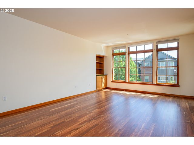 2335 Nw RALEIGH St A317, Portland, OR 97210