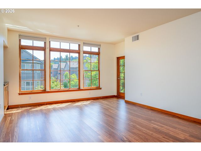 2335 Nw RALEIGH St A317, Portland, OR 97210