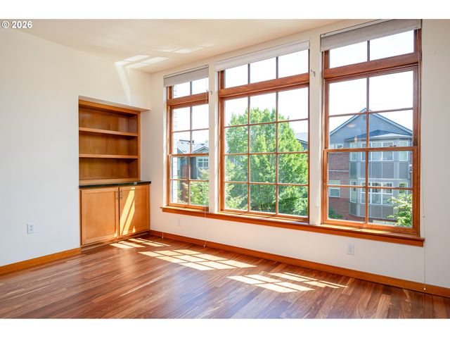 2335 Nw RALEIGH St A317, Portland, OR 97210