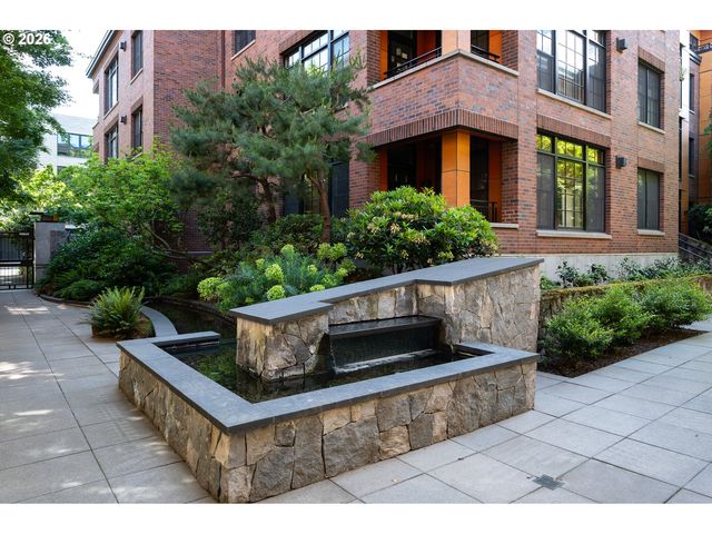 2335 Nw RALEIGH St A317, Portland, OR 97210