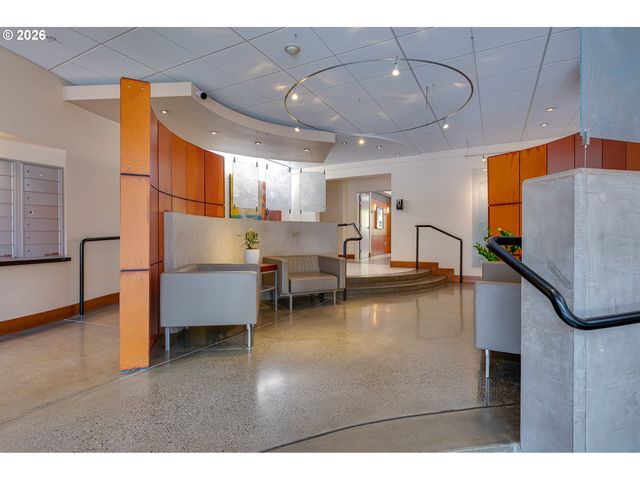 2335 Nw RALEIGH St A317, Portland, OR 97210