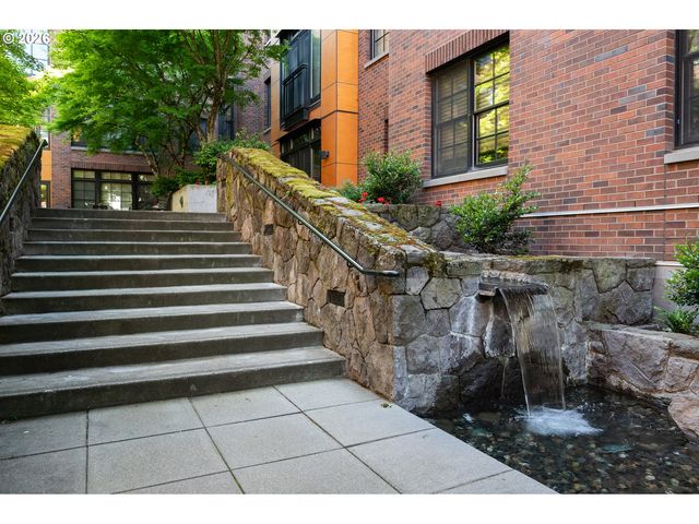 2335 Nw RALEIGH St A317, Portland, OR 97210