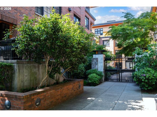 2335 Nw RALEIGH St A317, Portland, OR 97210