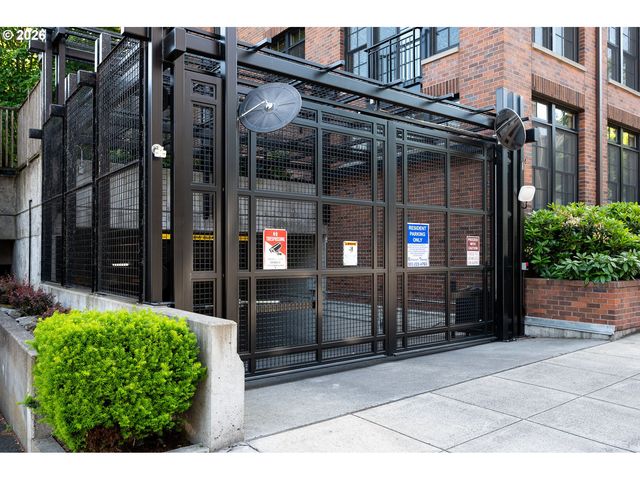 2335 Nw RALEIGH St A317, Portland, OR 97210
