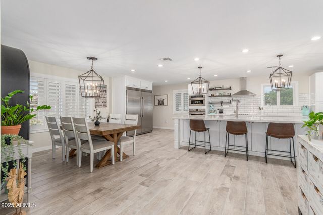 636 E MESQUITE Avenue, Gilbert, AZ 85296