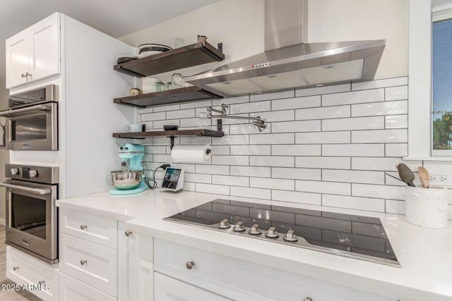 636 E MESQUITE Avenue, Gilbert, AZ 85296