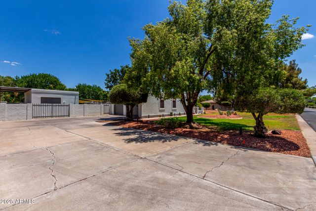 636 E MESQUITE Avenue, Gilbert, AZ 85296