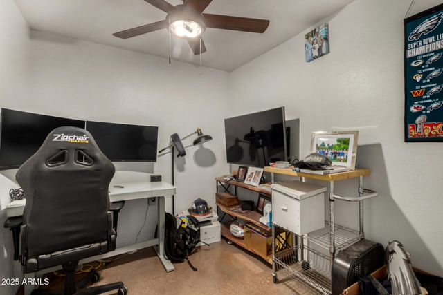 636 E MESQUITE Avenue, Gilbert, AZ 85296