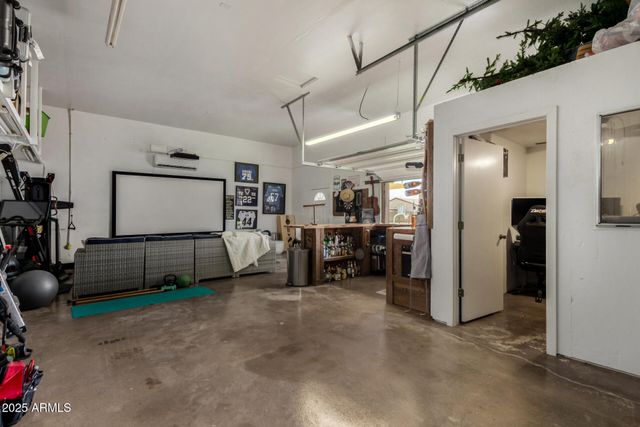 636 E MESQUITE Avenue, Gilbert, AZ 85296