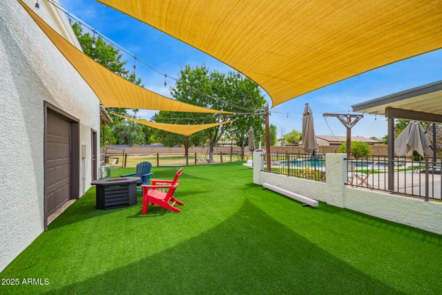 636 E MESQUITE Avenue, Gilbert, AZ 85296