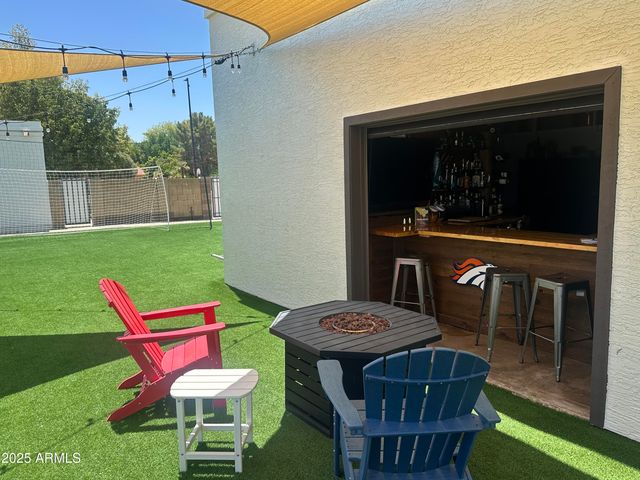 636 E MESQUITE Avenue, Gilbert, AZ 85296