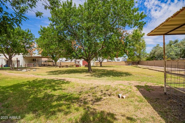 636 E MESQUITE Avenue, Gilbert, AZ 85296