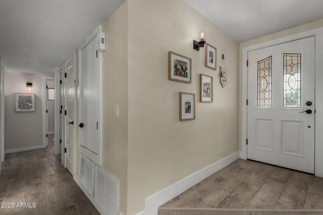 636 E MESQUITE Avenue, Gilbert, AZ 85296