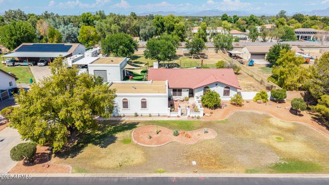 636 E MESQUITE Avenue, Gilbert, AZ 85296