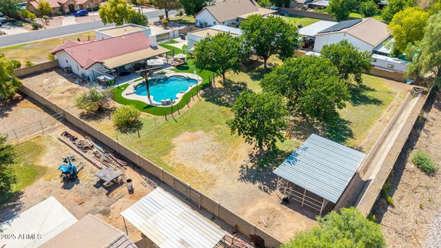 636 E MESQUITE Avenue, Gilbert, AZ 85296