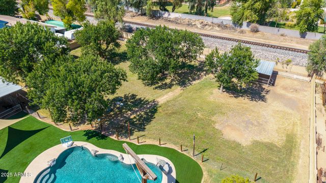 636 E MESQUITE Avenue, Gilbert, AZ 85296