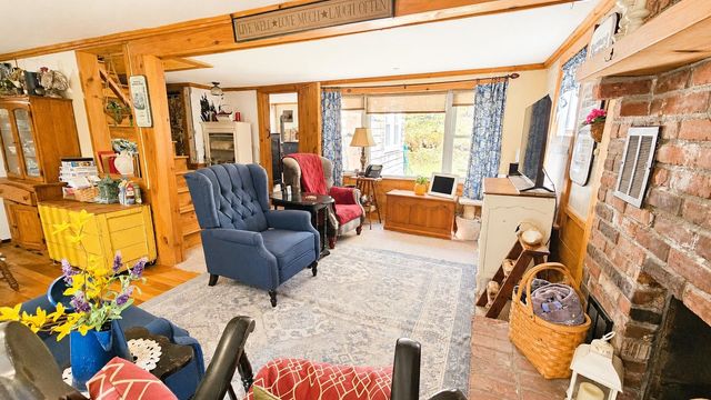 1329 Newfane Road, Wardsboro, VT 05355
