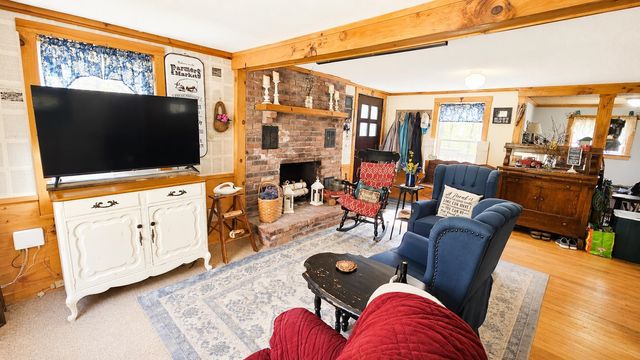 1329 Newfane Road, Wardsboro, VT 05355