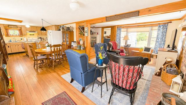 1329 Newfane Road, Wardsboro, VT 05355