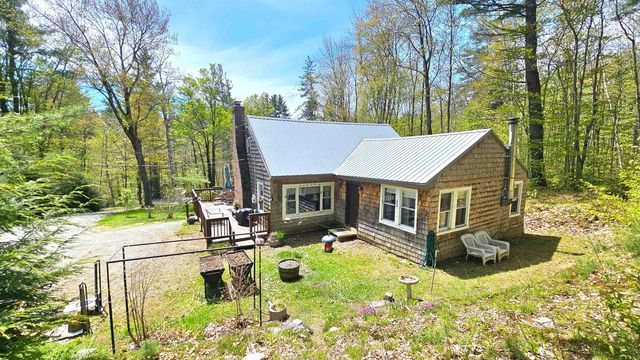 1329 Newfane Road, Wardsboro, VT 05355