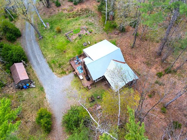 1329 Newfane Road, Wardsboro, VT 05355